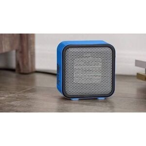 Amazon Basics 500W Personal Ceramic Space Heater Blue Compact Desktop Portable‎